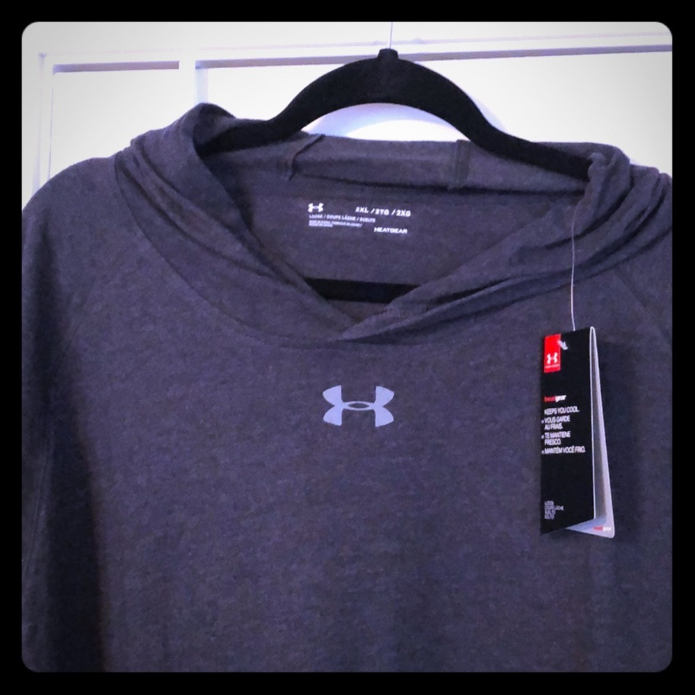 NWT Men’s Under Armour Long Sleeve Hooded Shirt